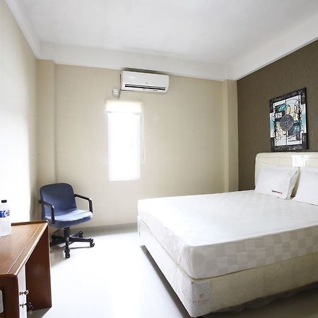 Reddoorz Near Cilandak Town Square Hotel Jakarta Exterior photo