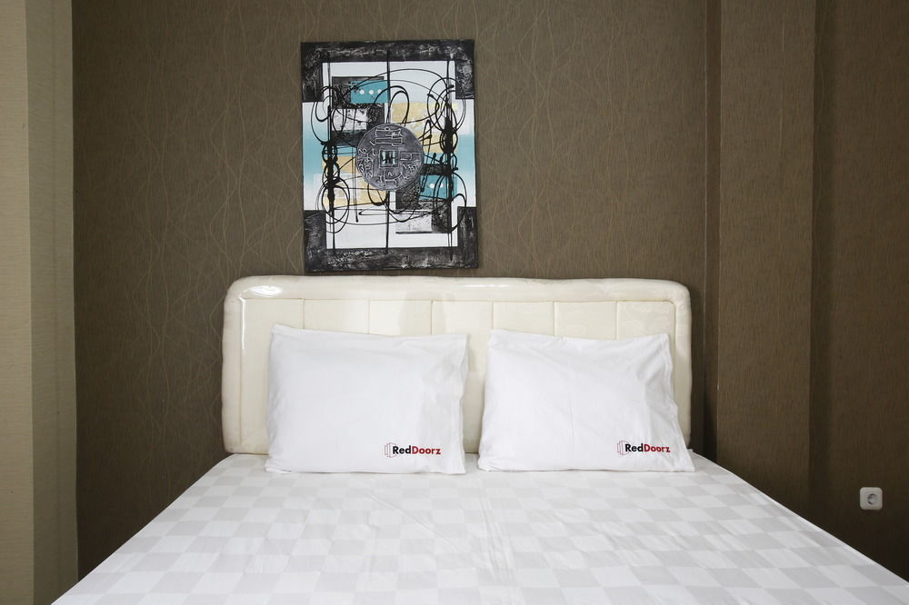 Reddoorz Near Cilandak Town Square Hotel Jakarta Exterior photo